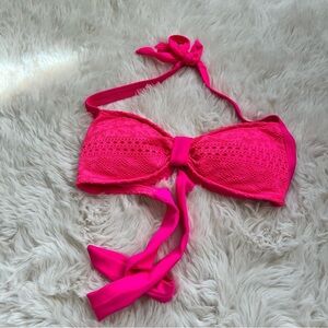 ⭐️ Aerie Bright Pink Fuchsia Crochet Bikini swim Top Size Small EUC